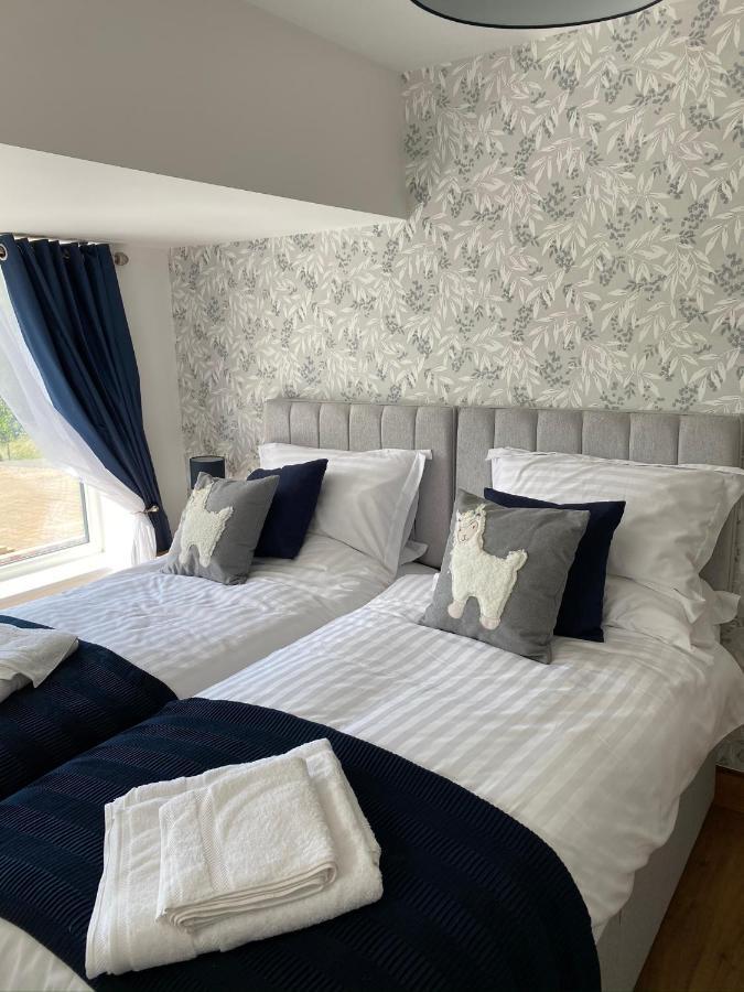 Naze View Barn - Cosy, With All Mod Cons Whaley Bridge Exterior photo